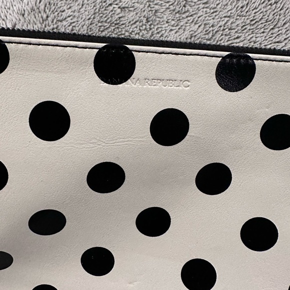 Polka Dot clutch wristlet from Banana Republic / never used! - Picture 3 of 6